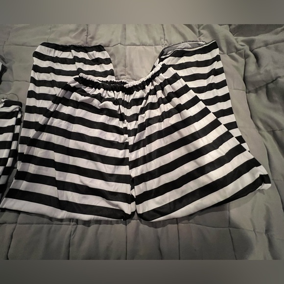 Convict/prisoner/jail/incarcerated Halloween Costume - Picture 9 of 9